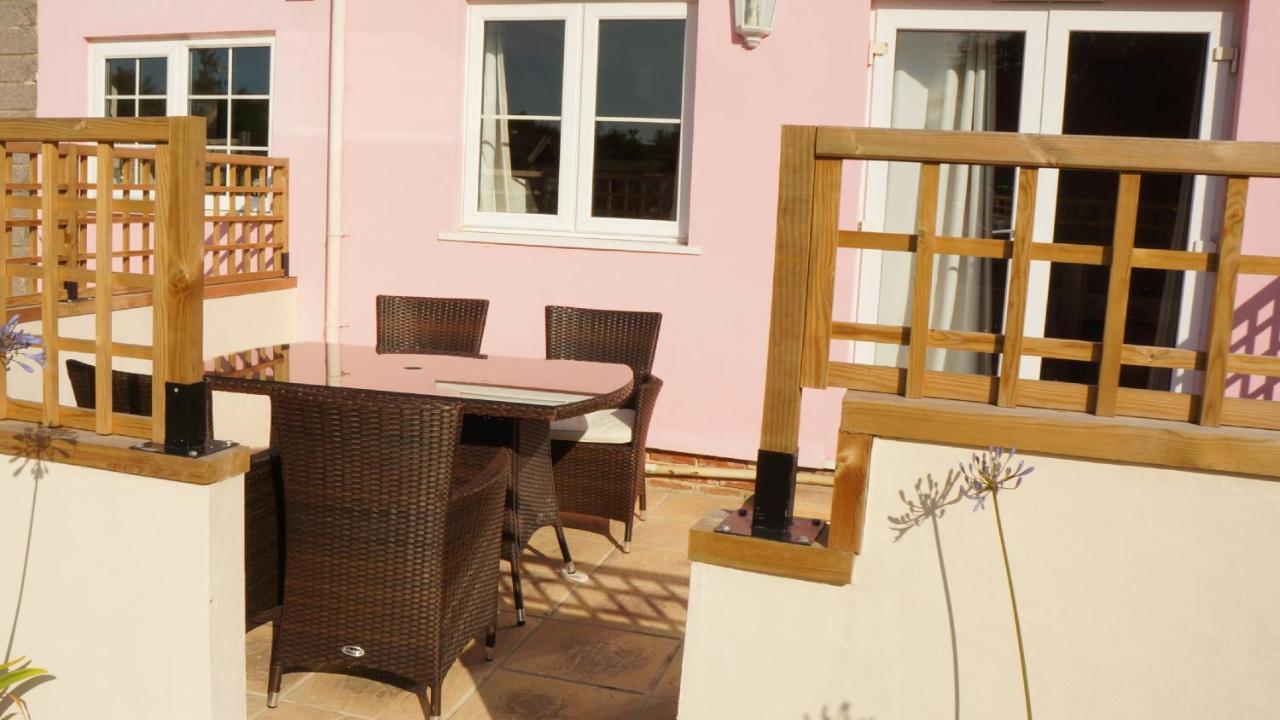 Saint Peter Port Ellingham Self-Catering Cottages מראה חיצוני תמונה