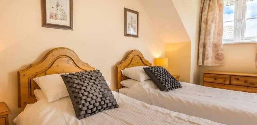 Saint Peter Port Ellingham Self-Catering Cottages מראה חיצוני תמונה